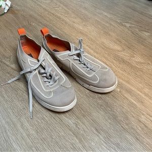 Swims sneakers